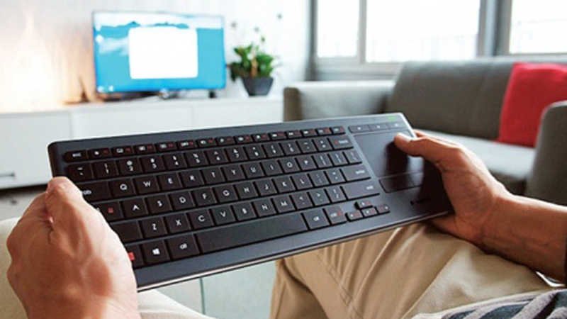 Logicool K830ドライバーダウンロード