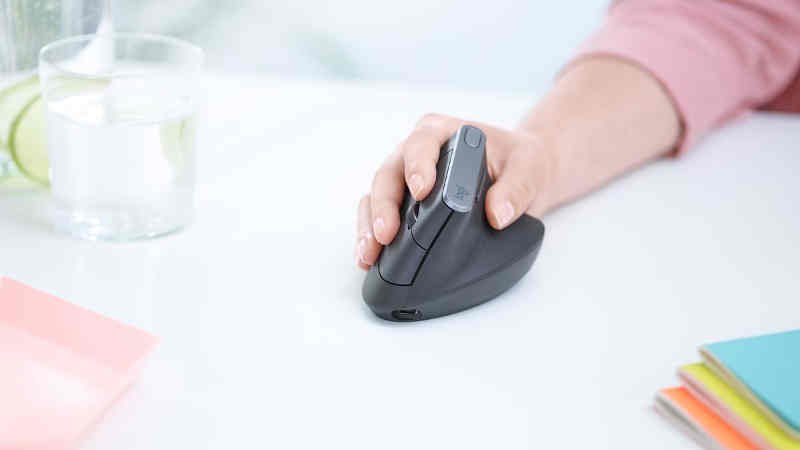 Logitech MX垂直ドライバーおよびWindowsおよびMac用ソフトウェア